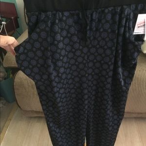 Lg bongo pants new with tag